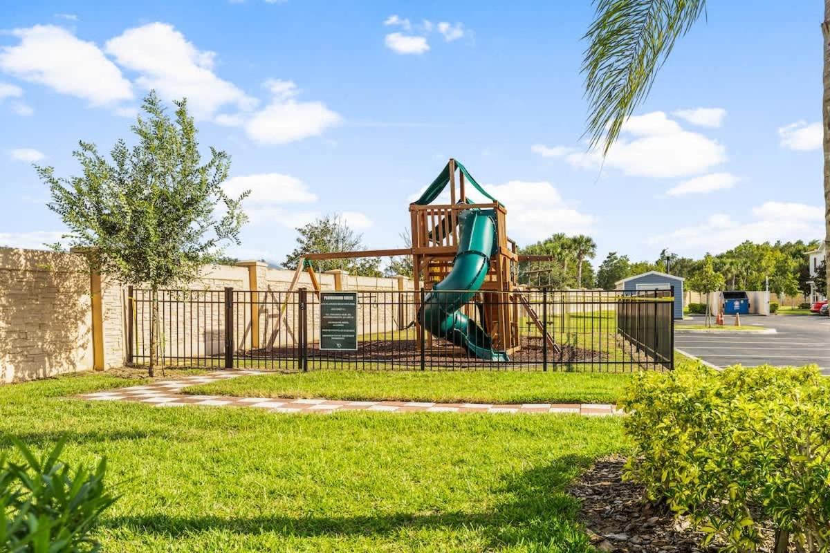4Br Community Pool Across The Street Wl8989 Vila Kissimmee Exterior foto